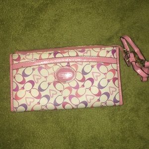 Pink hearts coach Wallet